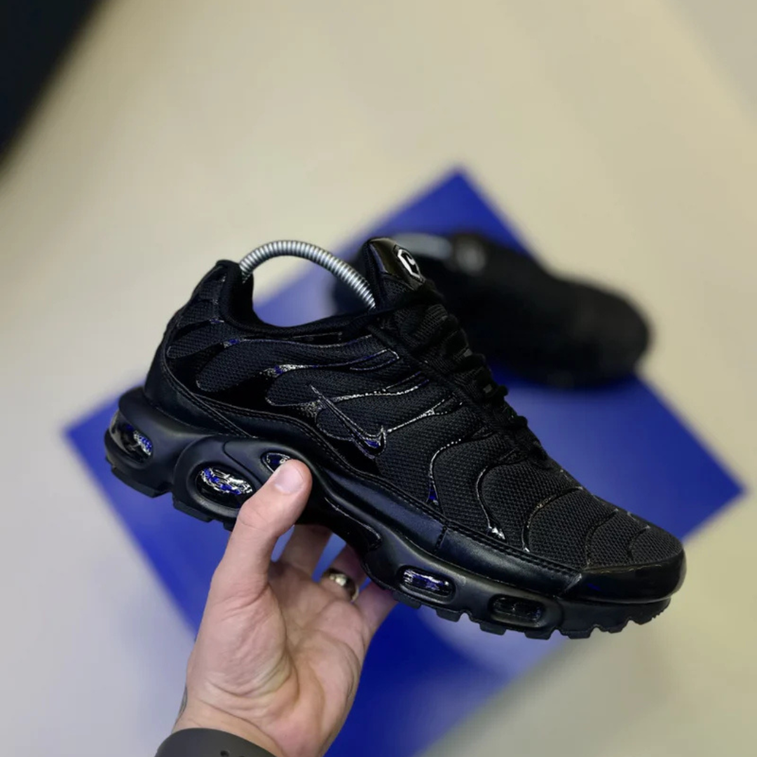 NK Air Max Tn Black
