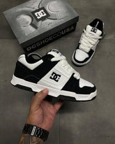 Dc Stag Preto/Branco
