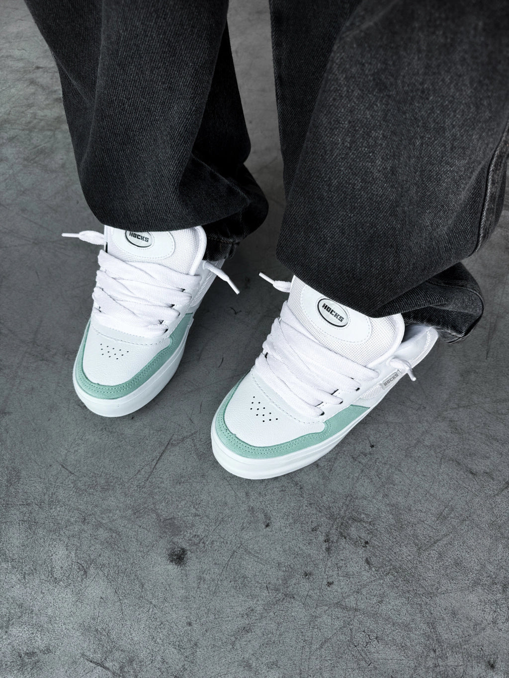 Hocks Puff Pimp Iris