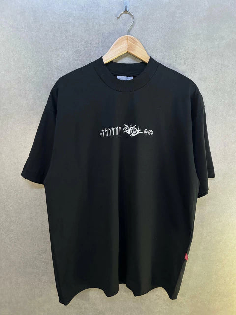 Camiseta Chronic/Thaid - Preta