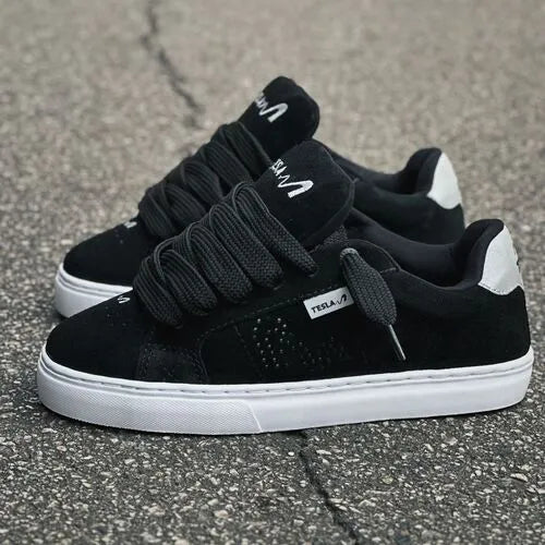 Tesla Hertz Black Refletivo